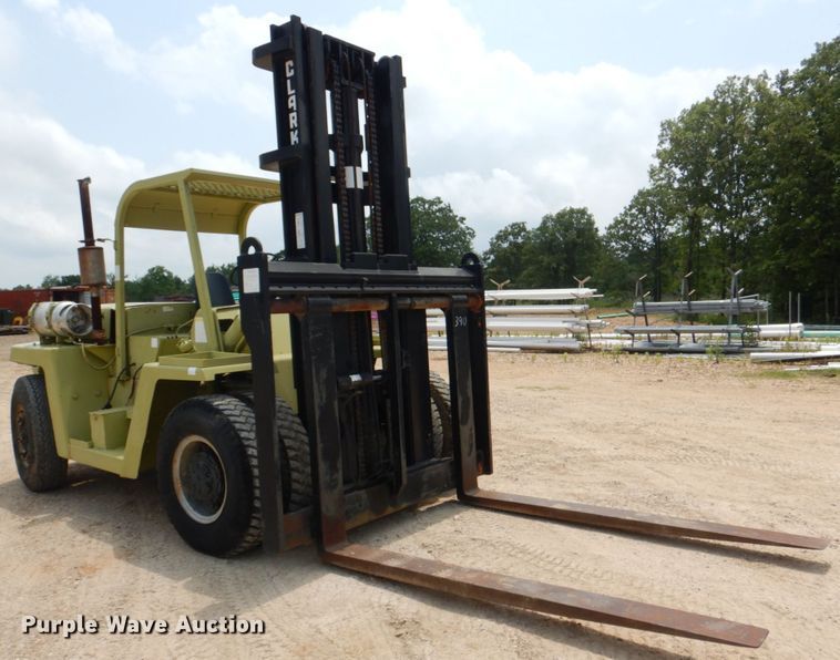 image for item HC9310 Clark 005-HY225-S  forklift