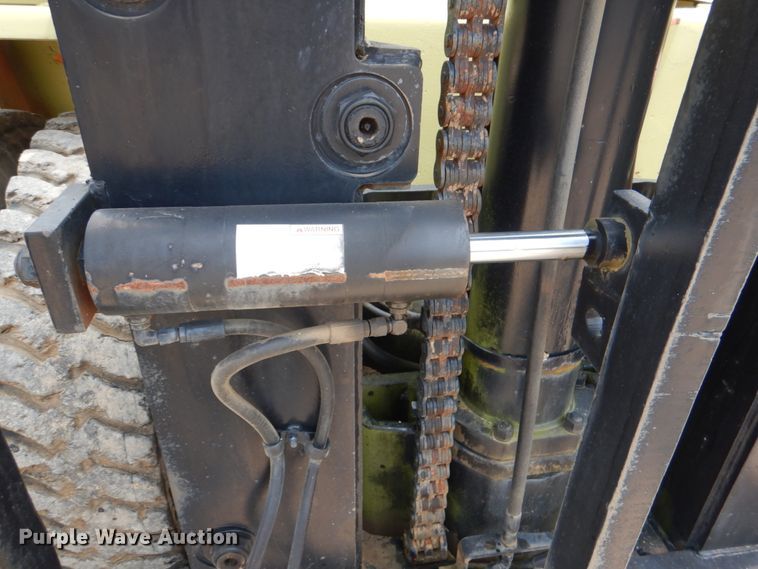 image for item HC9310 Clark 005-HY225-S  forklift