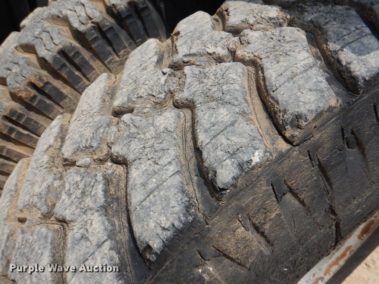 image for item HC9310 Clark 005-HY225-S  forklift