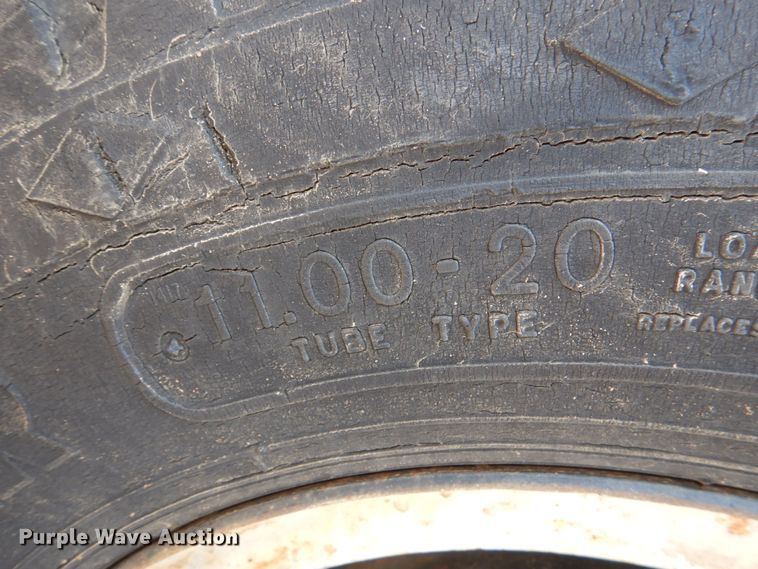 image for item HC9310 Clark 005-HY225-S  forklift