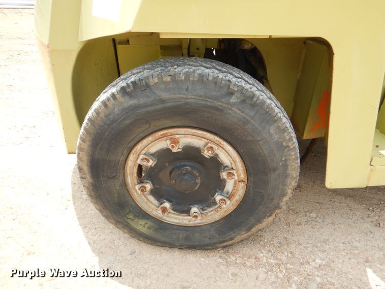 image for item HC9310 Clark 005-HY225-S  forklift