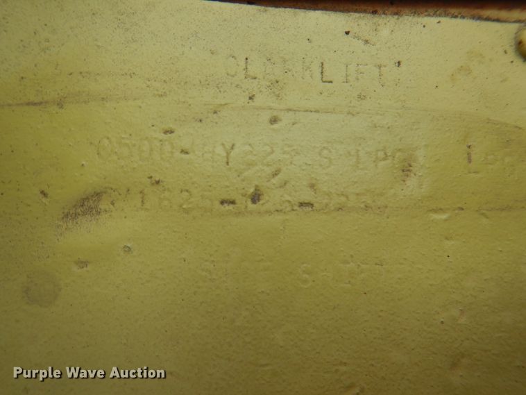 image for item HC9310 Clark 005-HY225-S  forklift