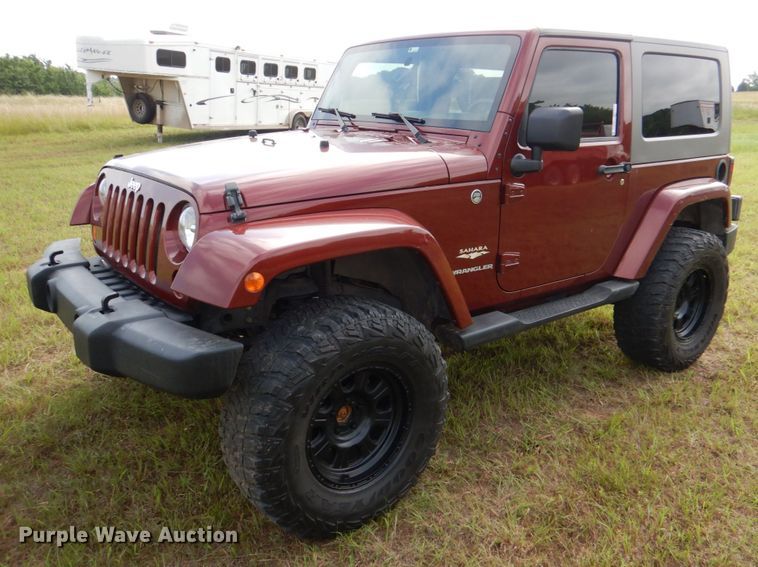 image for item HC9316 2007 Jeep Wrangler Sahara  SUV