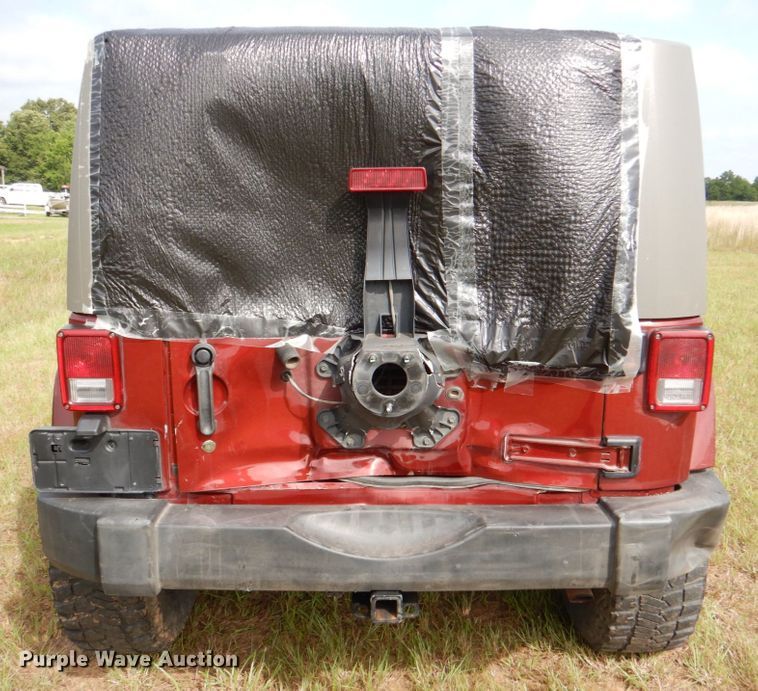 image for item HC9316 2007 Jeep Wrangler Sahara  SUV