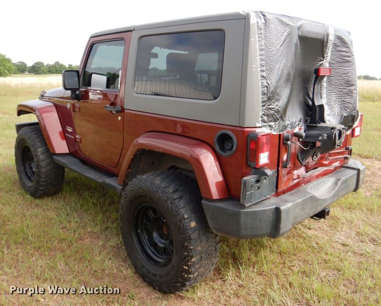 image for item HC9316 2007 Jeep Wrangler Sahara  SUV