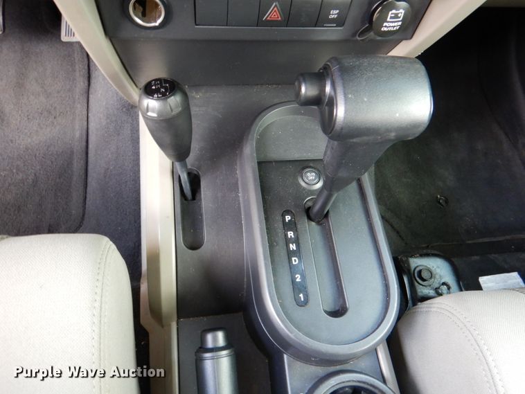 image for item HC9316 2007 Jeep Wrangler Sahara  SUV