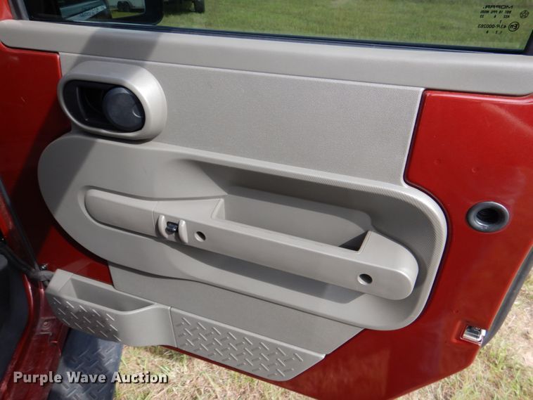 image for item HC9316 2007 Jeep Wrangler Sahara  SUV