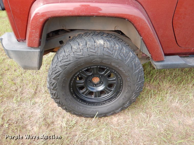 image for item HC9316 2007 Jeep Wrangler Sahara  SUV