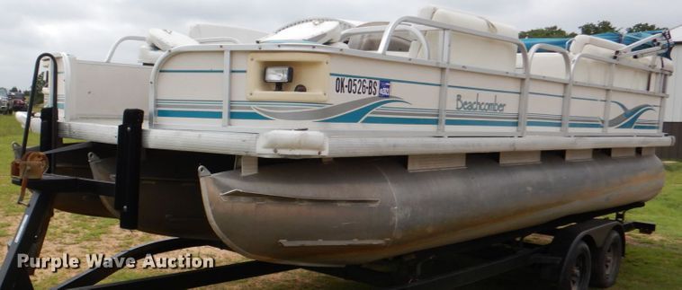 image for item HC9319 2006 Beachcomber  pontoon boat