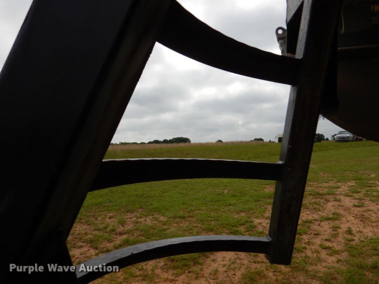 image for item HC9319 2006 Beachcomber  pontoon boat