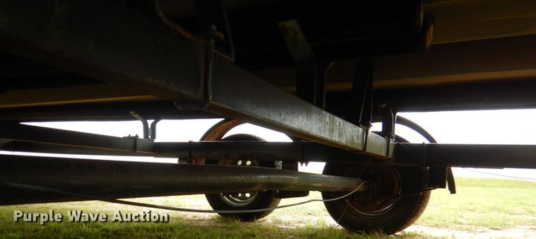 image for item HC9319 2006 Beachcomber  pontoon boat