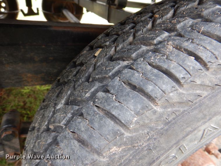 image for item HC9319 2006 Beachcomber  pontoon boat