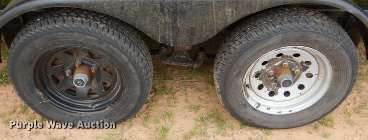 image for item HC9319 2006 Beachcomber  pontoon boat