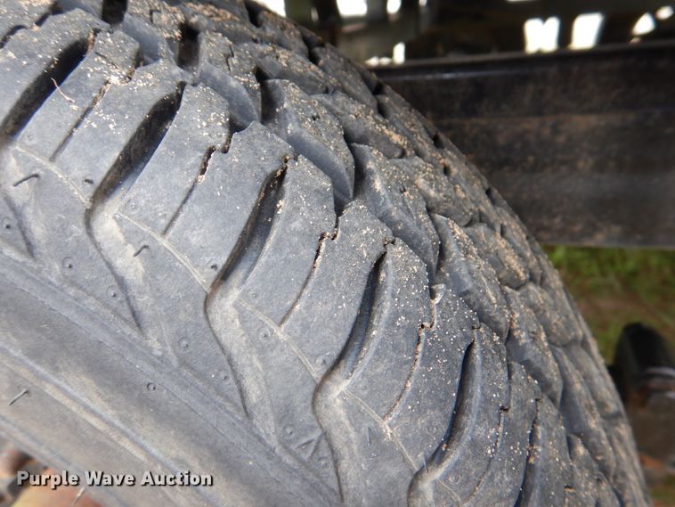 image for item HC9319 2006 Beachcomber  pontoon boat