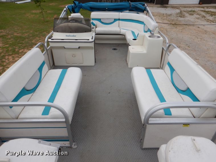 image for item HC9319 2006 Beachcomber  pontoon boat