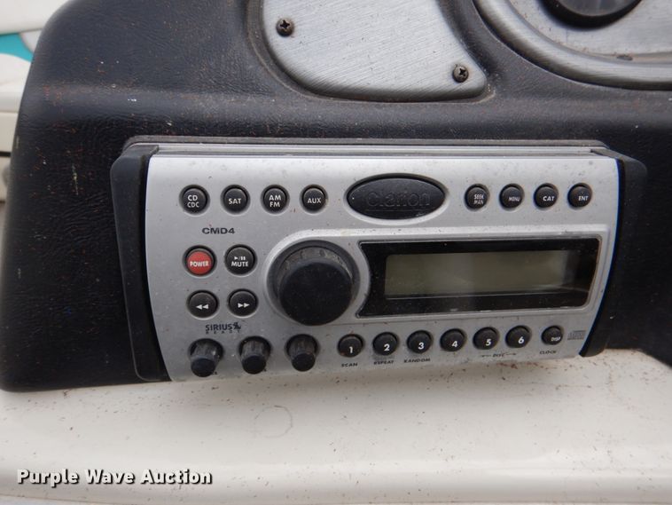 image for item HC9319 2006 Beachcomber  pontoon boat