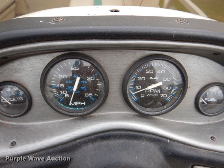 image for item HC9319 2006 Beachcomber  pontoon boat