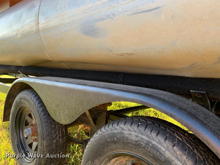 image for item HC9319 2006 Beachcomber  pontoon boat