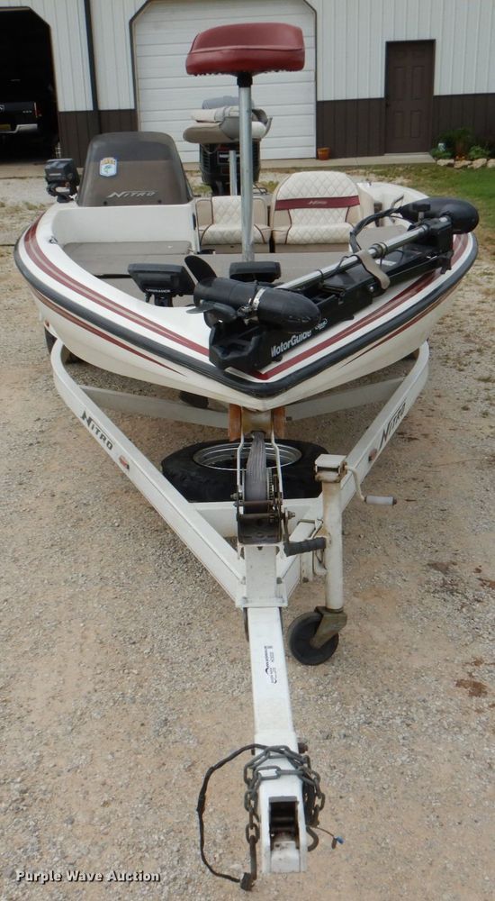 image for item HC9320 1995 Nitro 180  boat