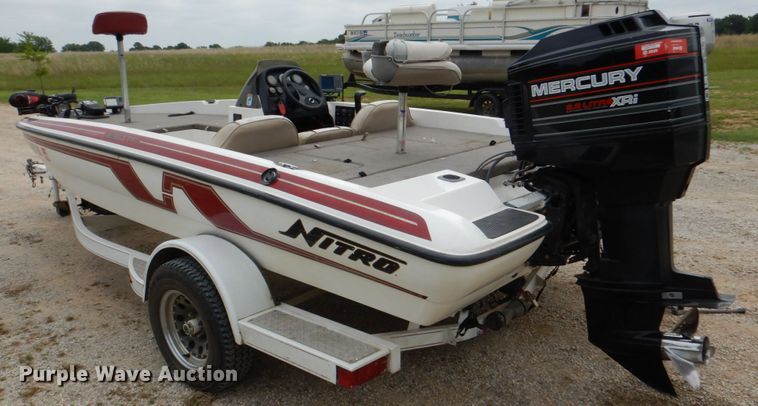 image for item HC9320 1995 Nitro 180  boat