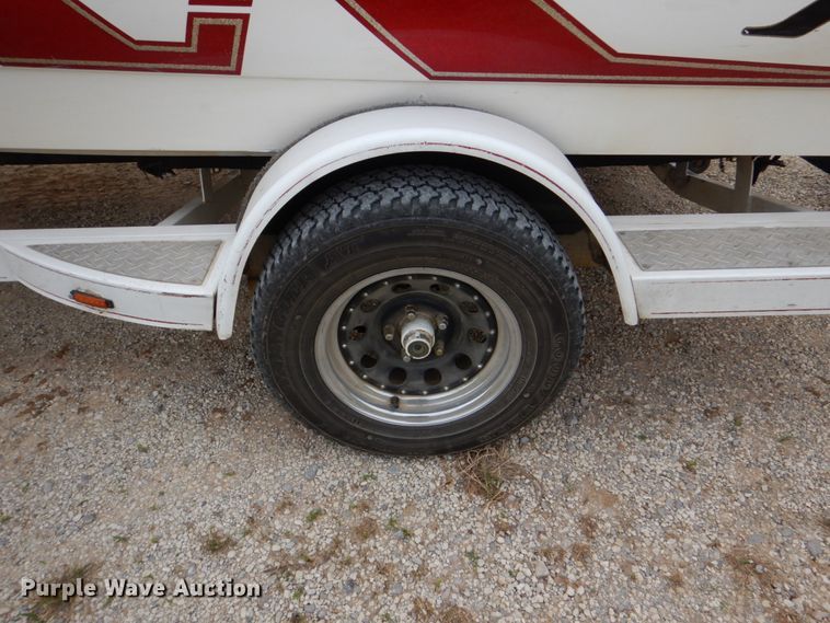 image for item HC9320 1995 Nitro 180  boat