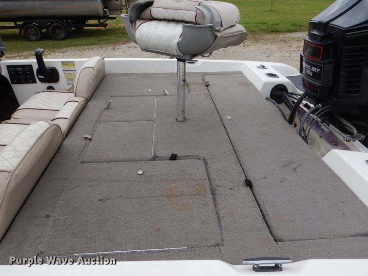 image for item HC9320 1995 Nitro 180  boat