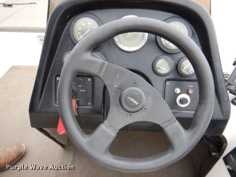 image for item HC9320 1995 Nitro 180  boat