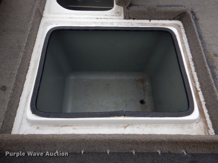 image for item HC9320 1995 Nitro 180  boat