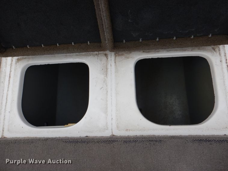 image for item HC9320 1995 Nitro 180  boat