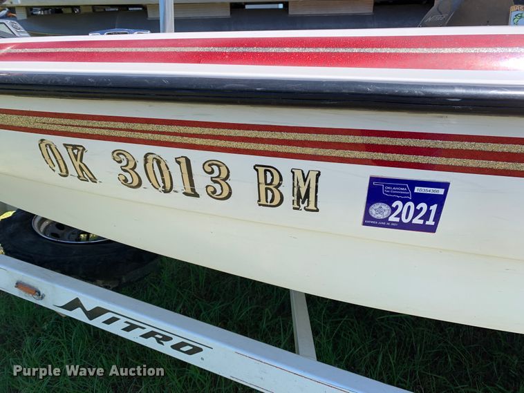 image for item HC9320 1995 Nitro 180  boat