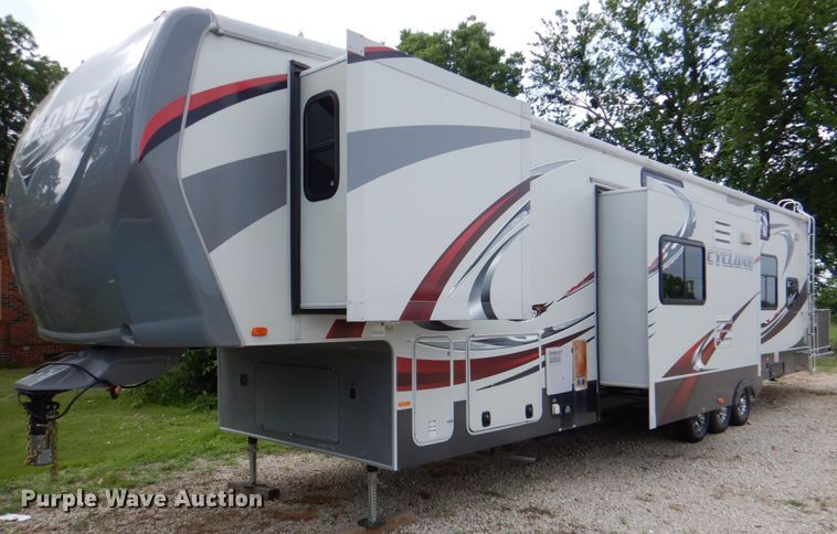 image for item HC9321 2012 Heartland 3800 Cyclone  camper