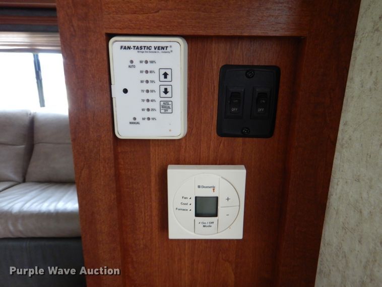 image for item HC9321 2012 Heartland 3800 Cyclone  camper