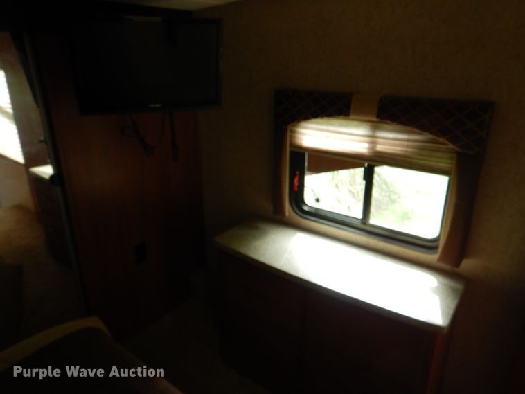 image for item HC9321 2012 Heartland 3800 Cyclone  camper