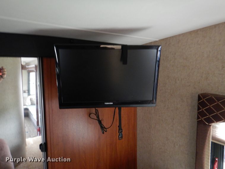 image for item HC9321 2012 Heartland 3800 Cyclone  camper