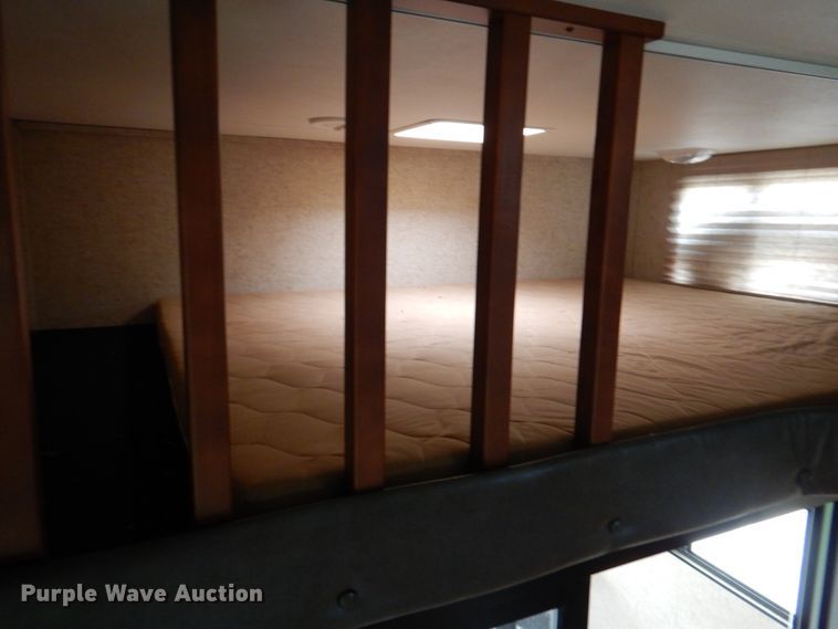 image for item HC9321 2012 Heartland 3800 Cyclone  camper