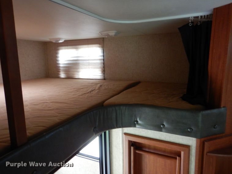 image for item HC9321 2012 Heartland 3800 Cyclone  camper