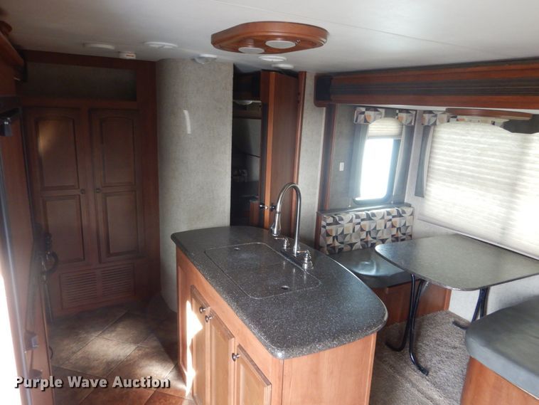 image for item HE9581 2013 Heartland 33TBUD North Trail  camper