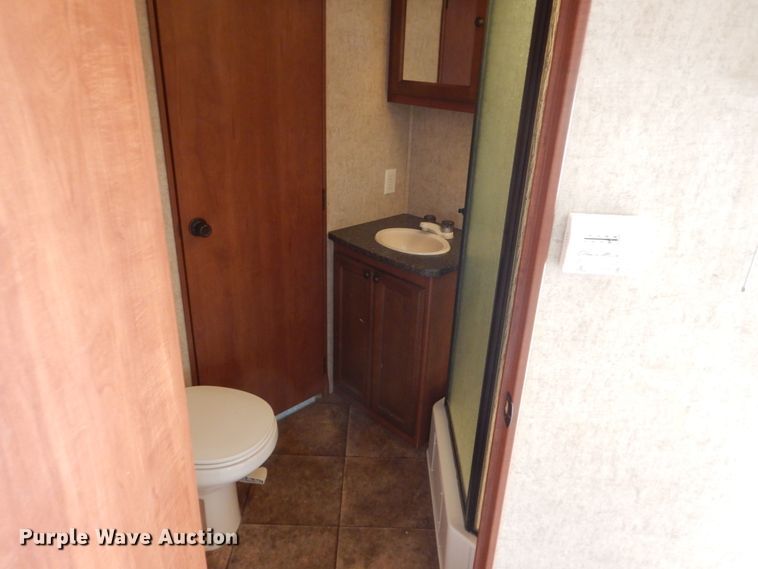 image for item HE9581 2013 Heartland 33TBUD North Trail  camper