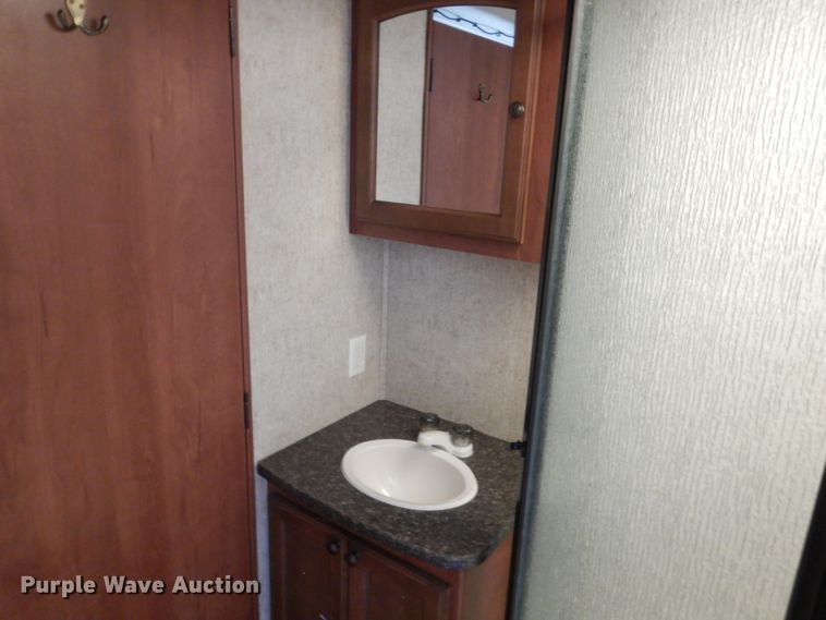 image for item HE9581 2013 Heartland 33TBUD North Trail  camper