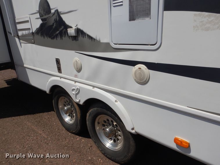 image for item HI9831 2008 Forrest River Cardinal  camper