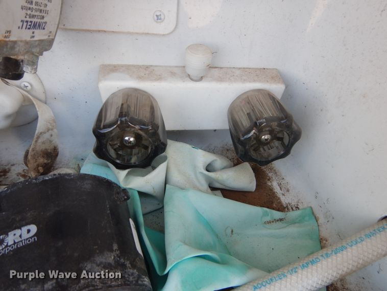 image for item HI9831 2008 Forrest River Cardinal  camper