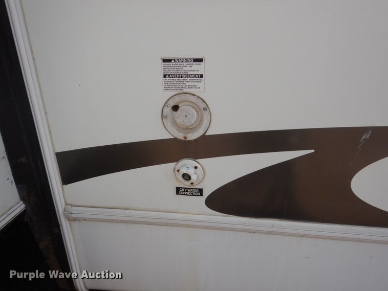 image for item HI9831 2008 Forrest River Cardinal  camper