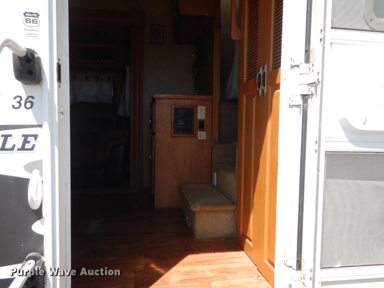 image for item HI9831 2008 Forrest River Cardinal  camper