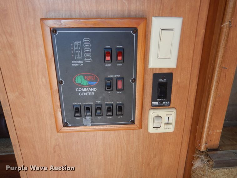 image for item HI9831 2008 Forrest River Cardinal  camper