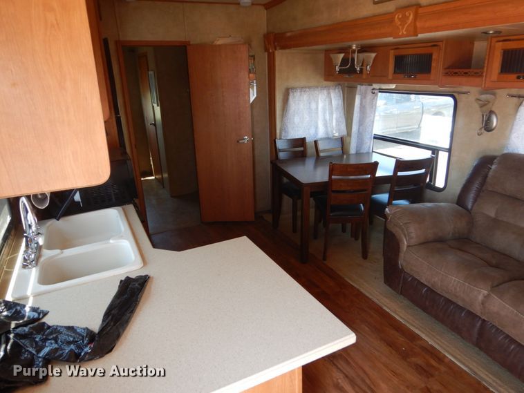 image for item HI9831 2008 Forrest River Cardinal  camper