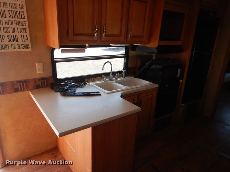 image for item HI9831 2008 Forrest River Cardinal  camper