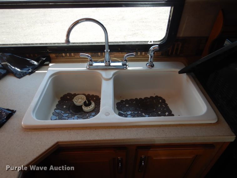 image for item HI9831 2008 Forrest River Cardinal  camper