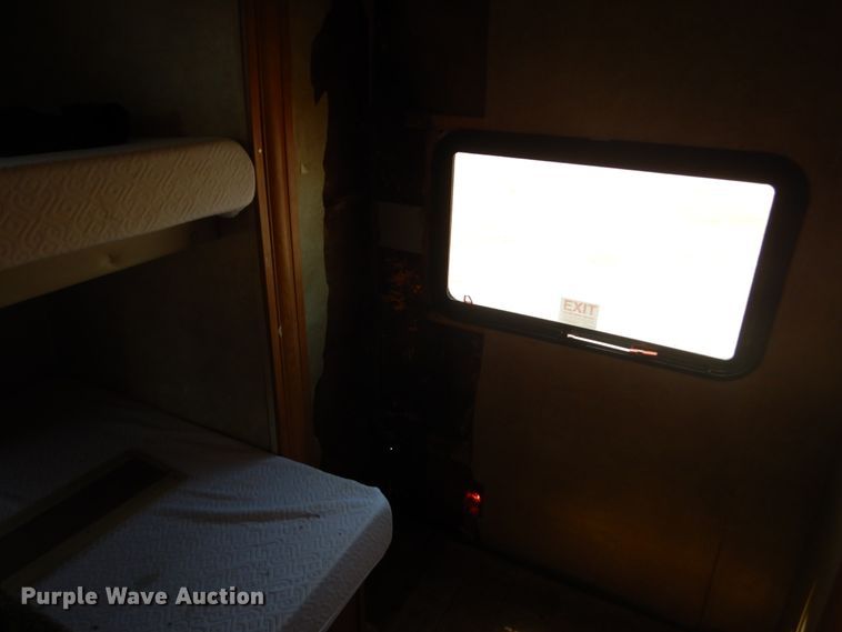 image for item HI9831 2008 Forrest River Cardinal  camper