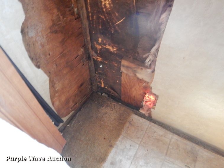 image for item HI9831 2008 Forrest River Cardinal  camper