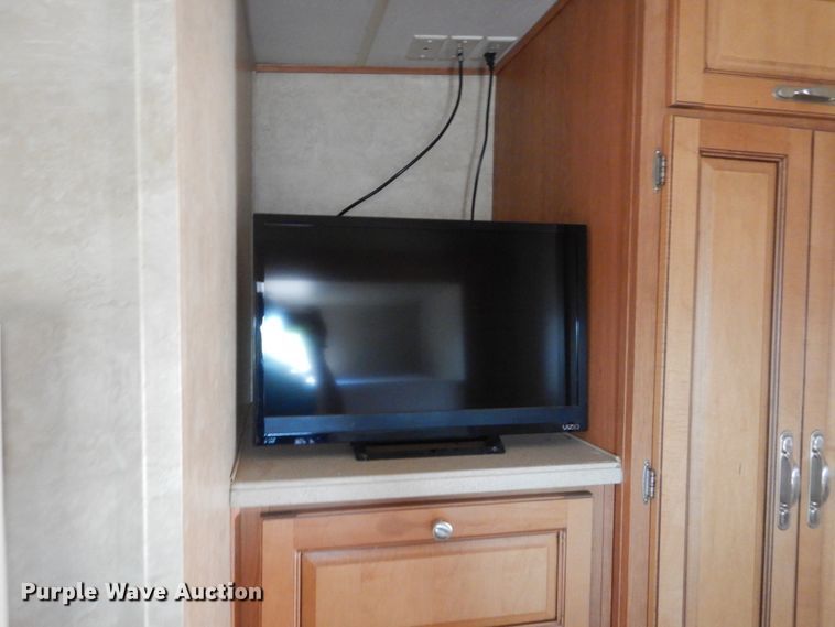 image for item HI9831 2008 Forrest River Cardinal  camper